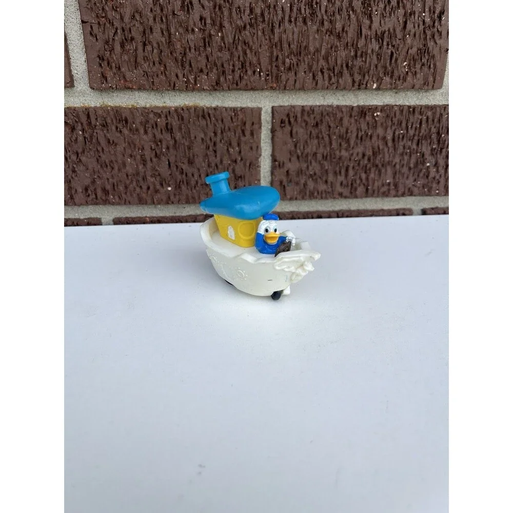 1993 Donald Duck Wind Up Boat Disney Toon Town Burger King Toy